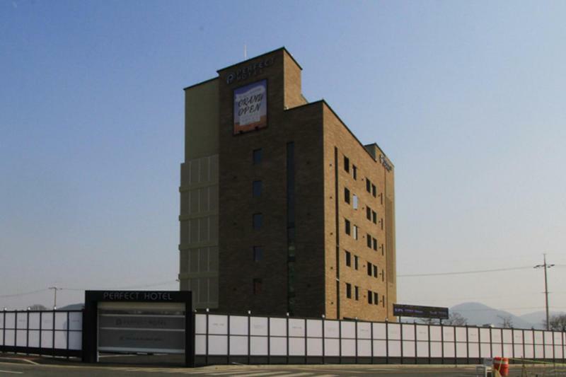 Perfect Hotel Gimhae Exterior foto